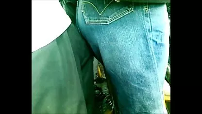 ساخت یک فیلم کوتاه سکسی اینستاگرام دخترانه از خود در مقابل او برهنه, نوجوان گرمی پشتیبانی می مانند